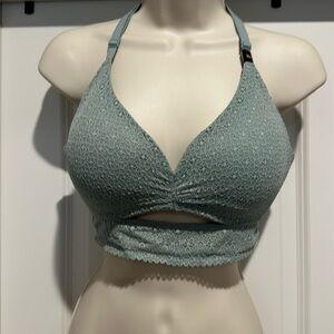Victoria Secret body by vs bra